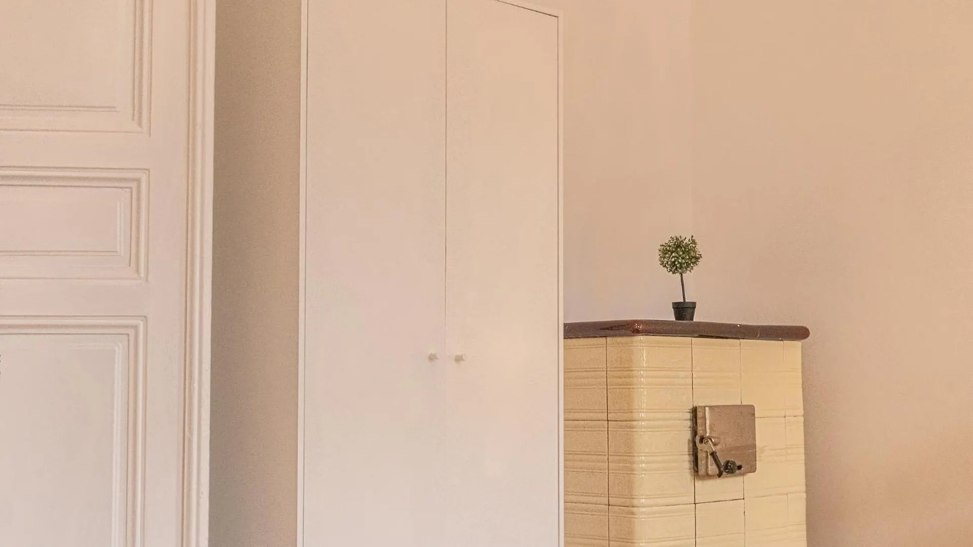 Vibrant 3Br Near Akh Hospital - Perfect For Groups Apartment Vienna