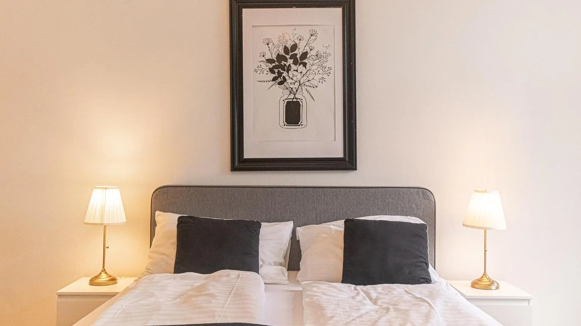 Vibrant 3Br Near Akh Hospital - Perfect For Groups Apartment Vienna